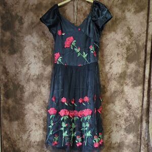 Red rose dress inv401